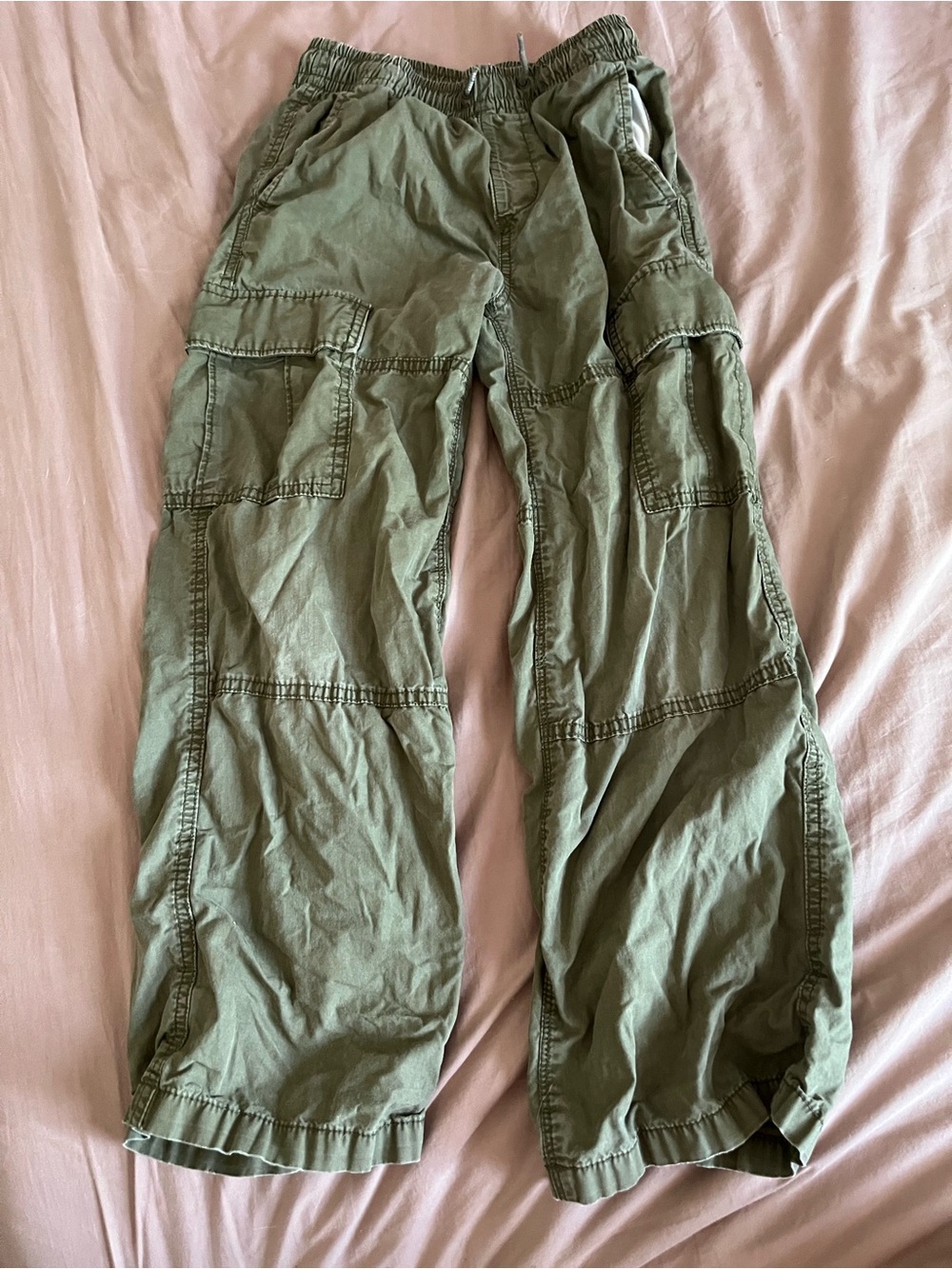 GAP kids Cargo Pants Green Size Medium (8) Like New